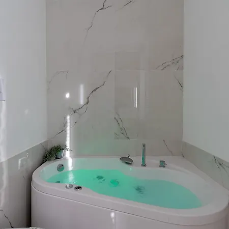 Elegante Presso Vaticano *