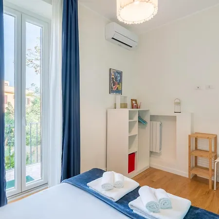 Elegante Presso Vaticano *